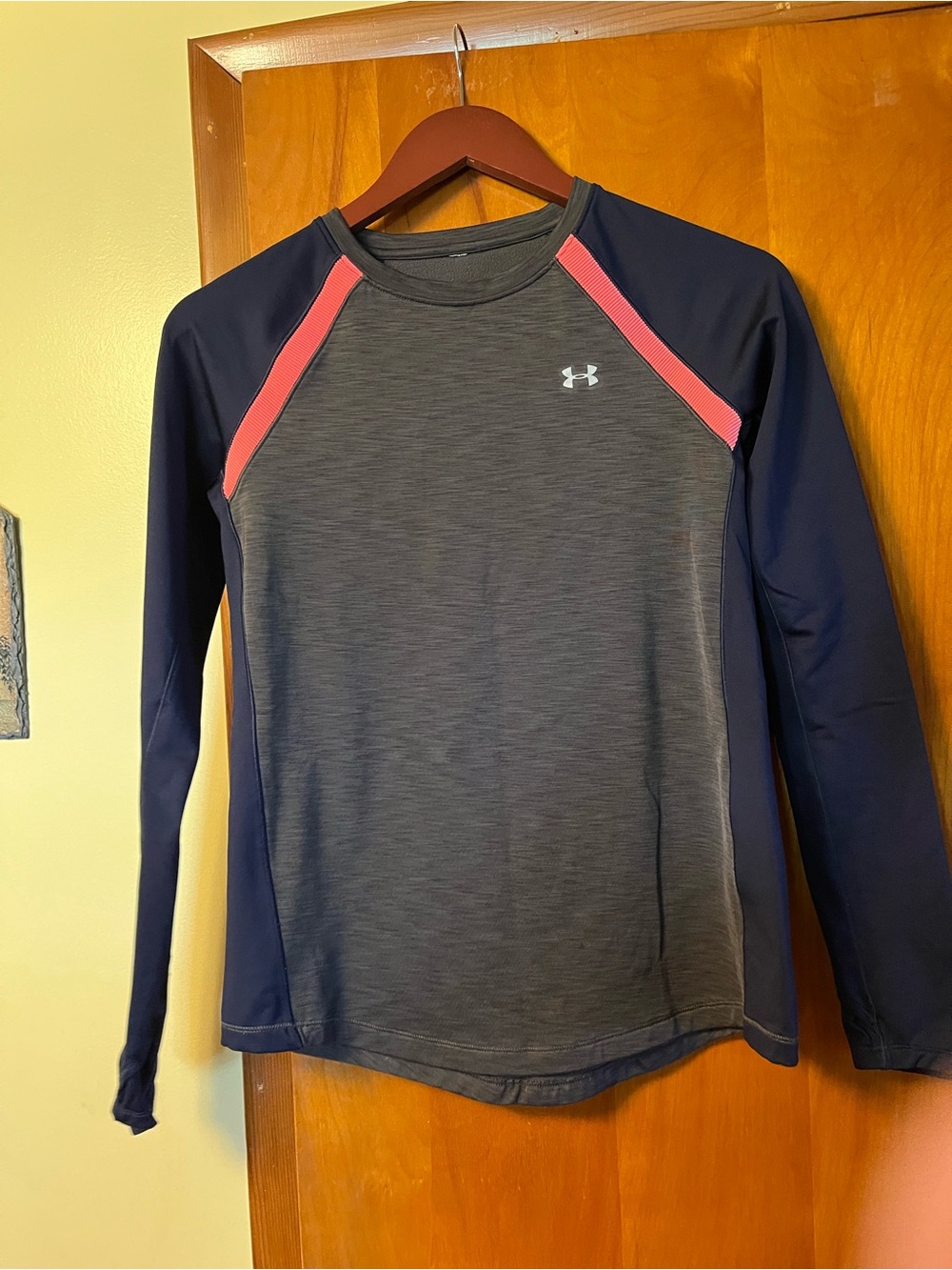 Under Armour Women's Gray Athletic Top with Navy Sleeves and Pink Trim